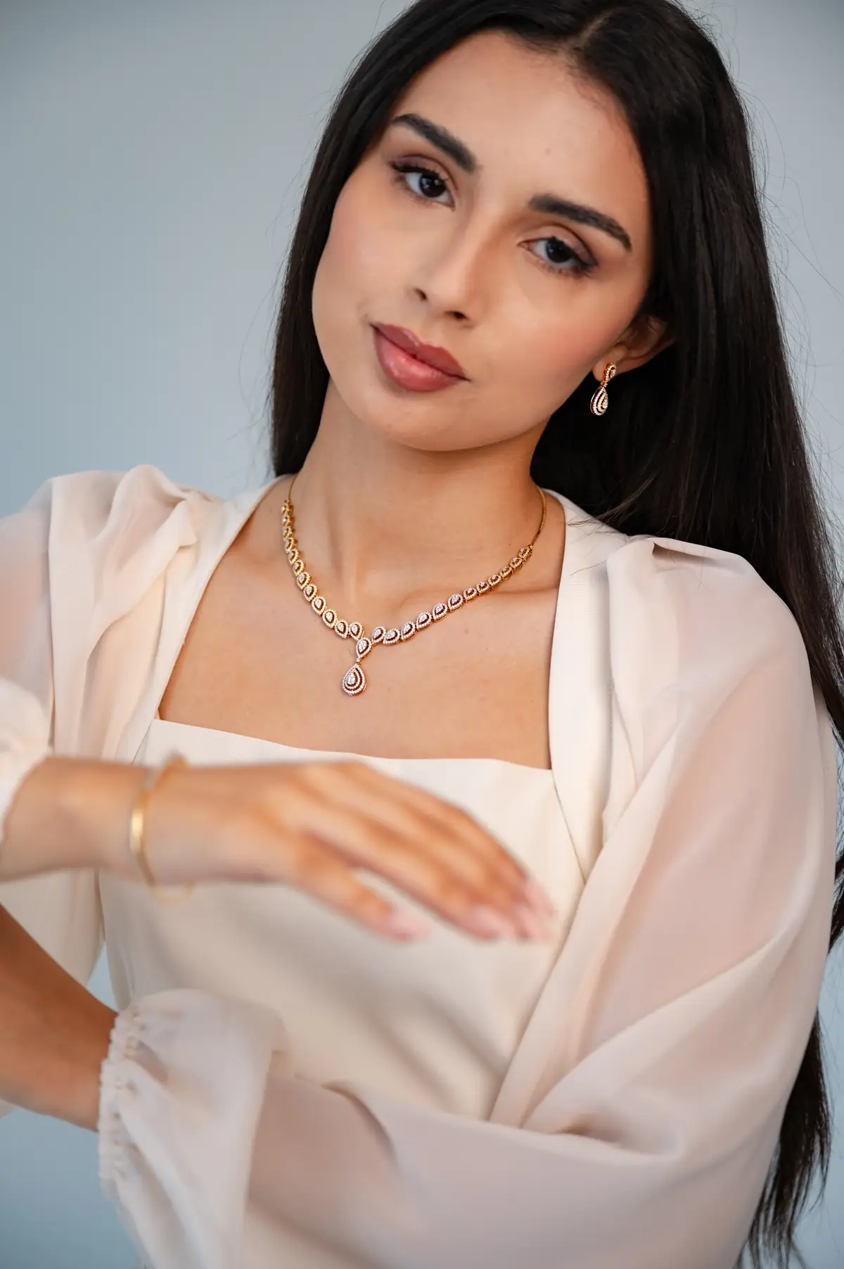 Layla Pearl Drop