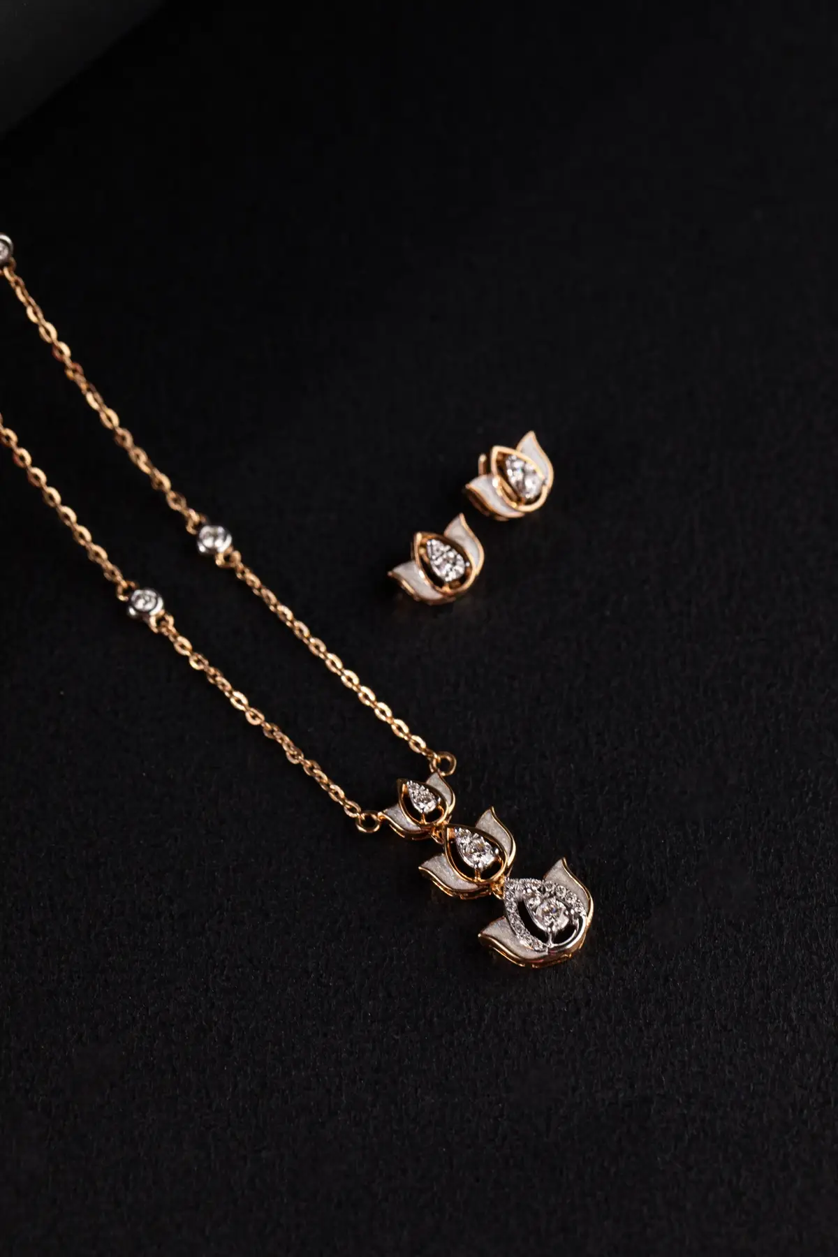 Shalimar Pendant